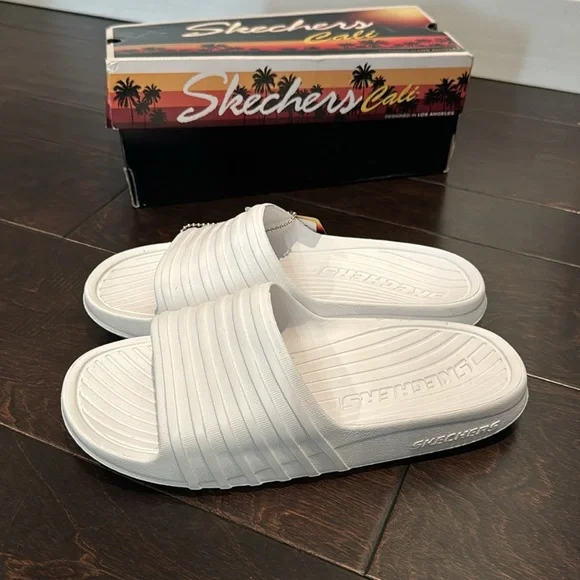 Skechers Cali Slides in white NIB 8 - Picture 4 of 7